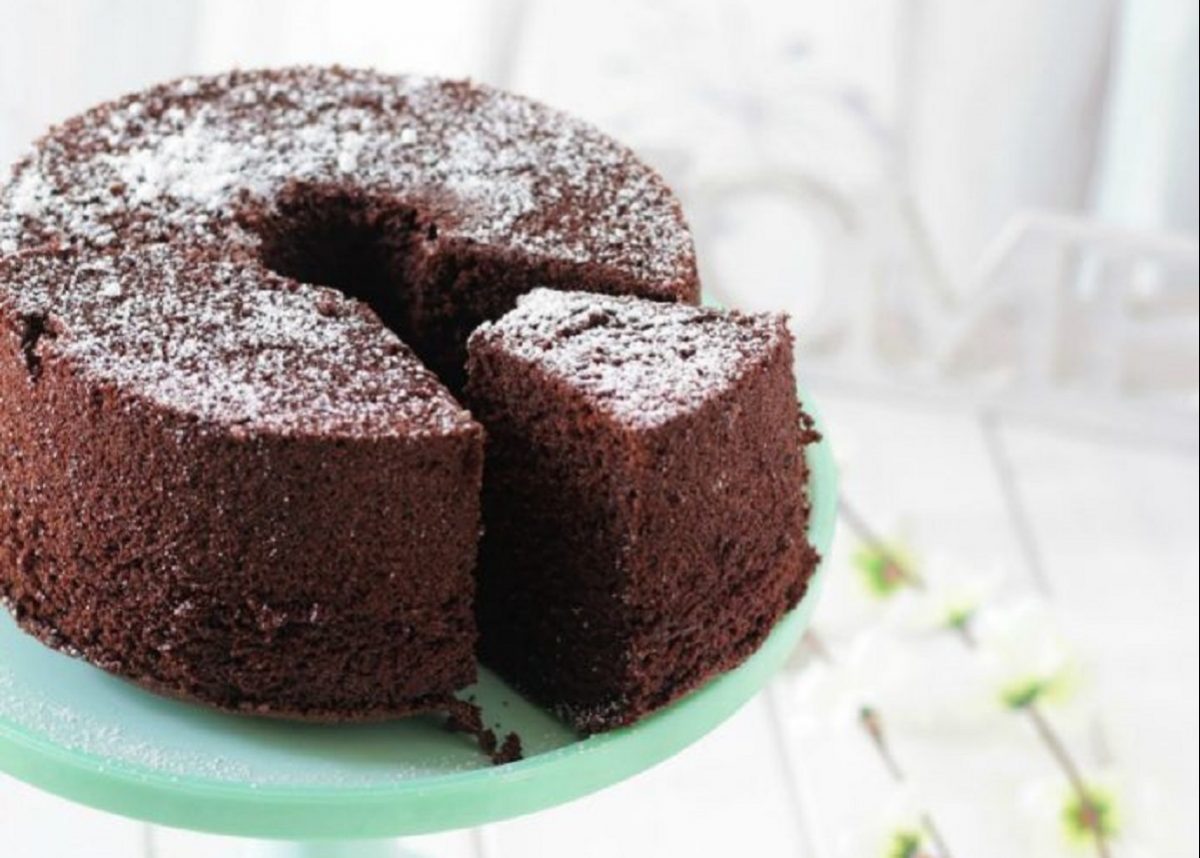 Dolci con uova di Pasqua al latte avanzate ciambellone