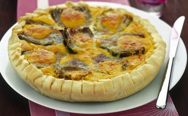 Torta salata con carciofi