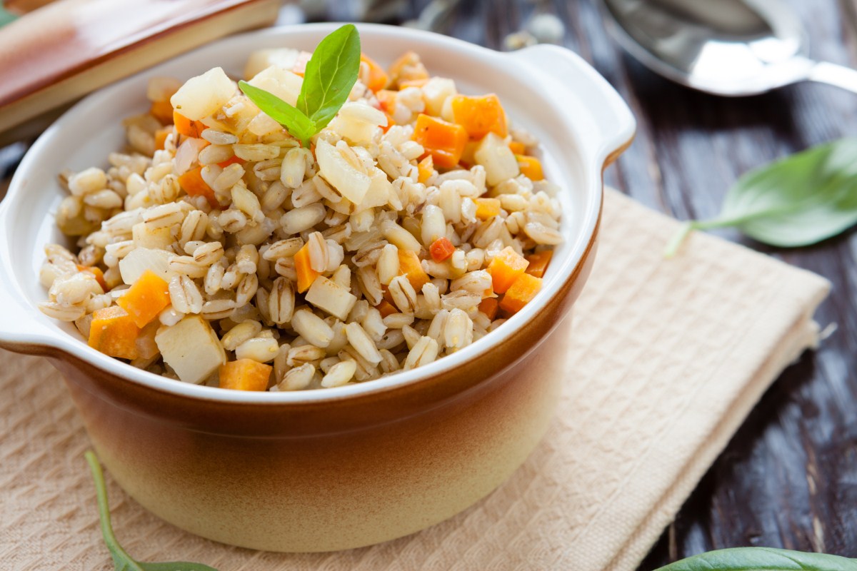 insalata d'orzo vegetariana