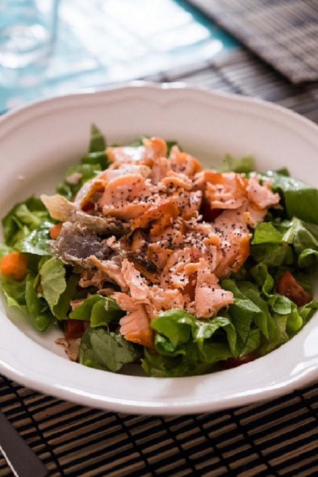 insalata di salmone