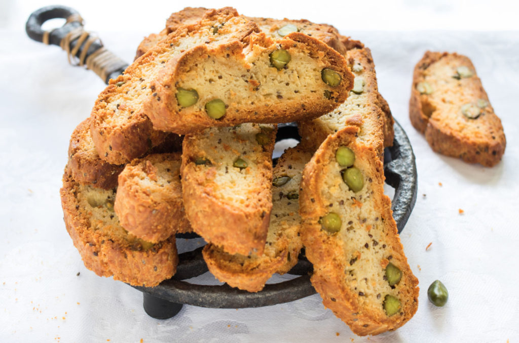 ricetta cantucci salati con chia e pistacchi 1024x678