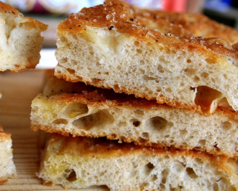 focaccia genovese con lievito madre