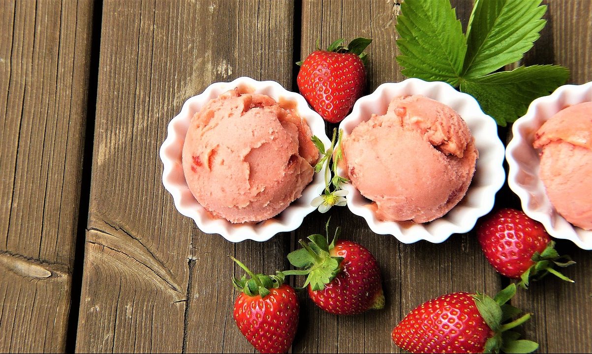 gelato alla fragola