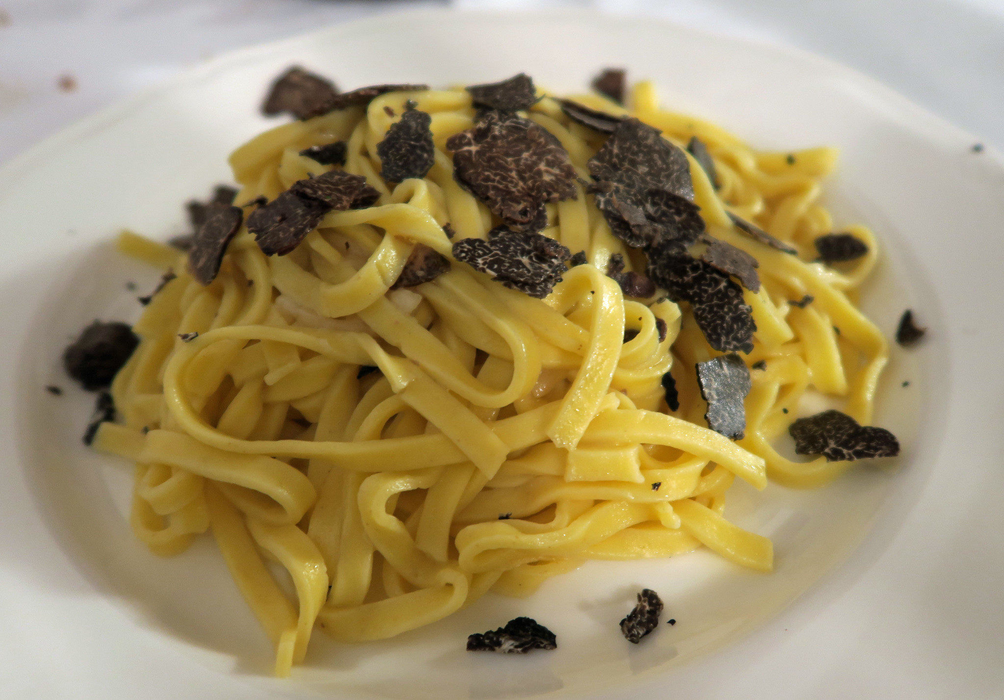 pasta con tartufo nero ricetta