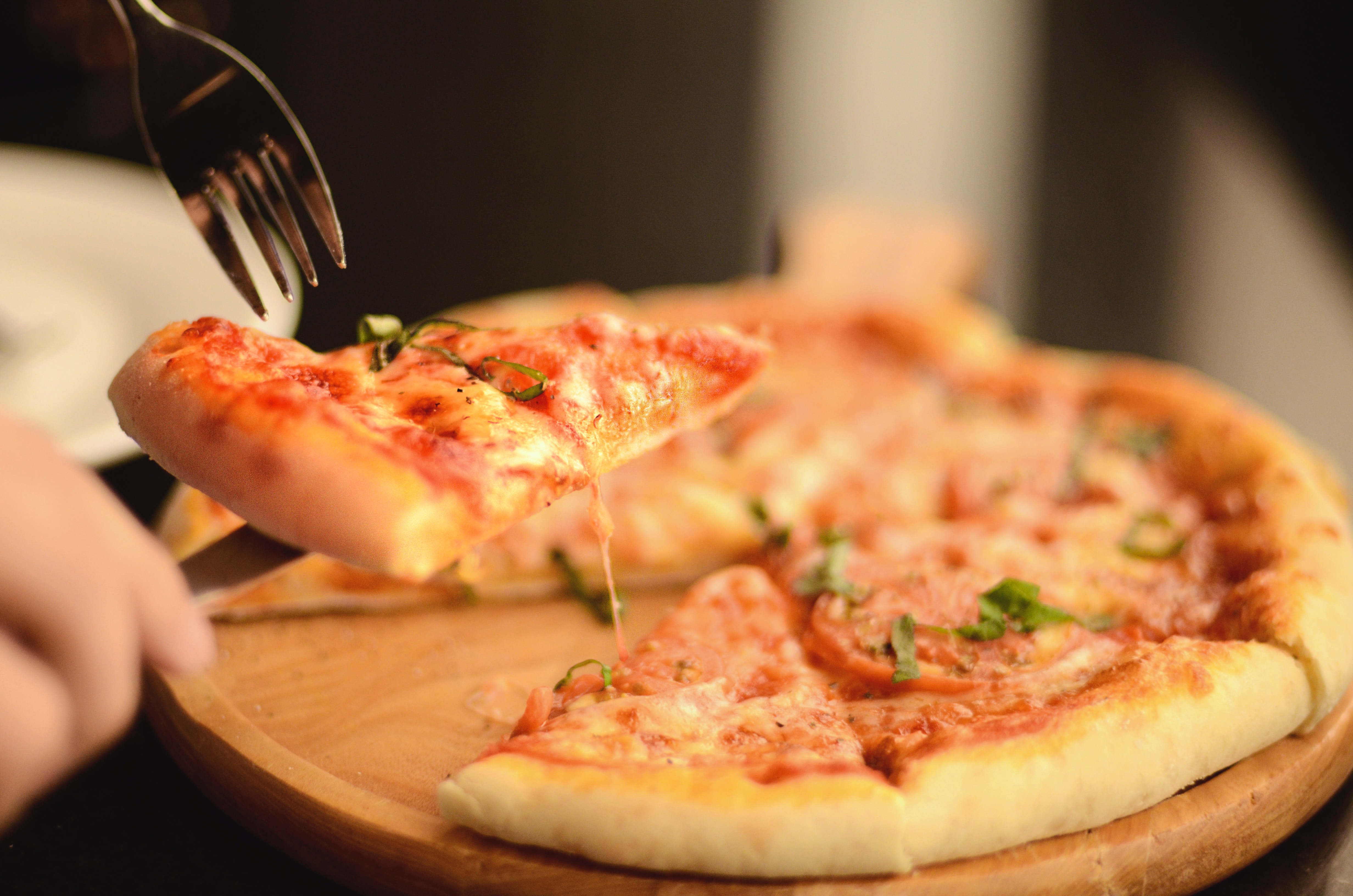 Pietra refrattaria per pizza: come si usa