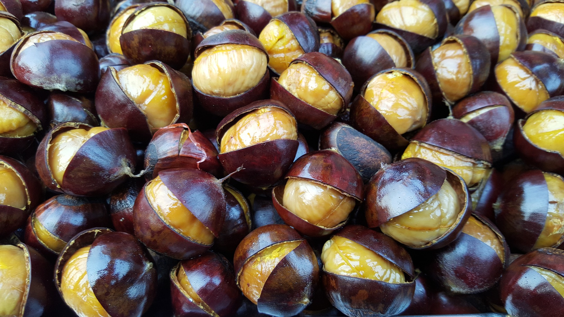 roasted chestnuts 1162777 1920