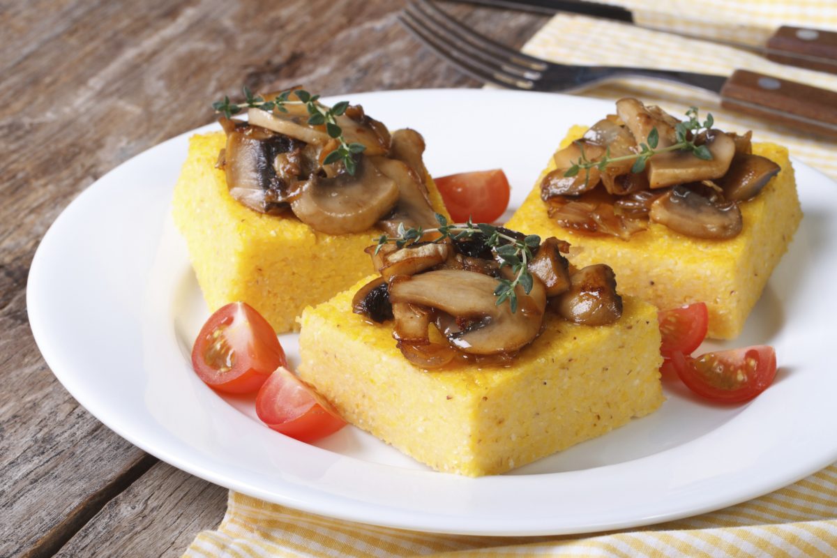 Ricetta polenta fritta con funghi: la nostra variante | Food Blog