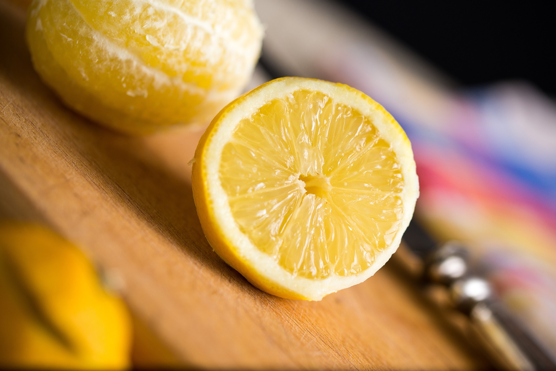 Straccetti di pollo al limone in padella