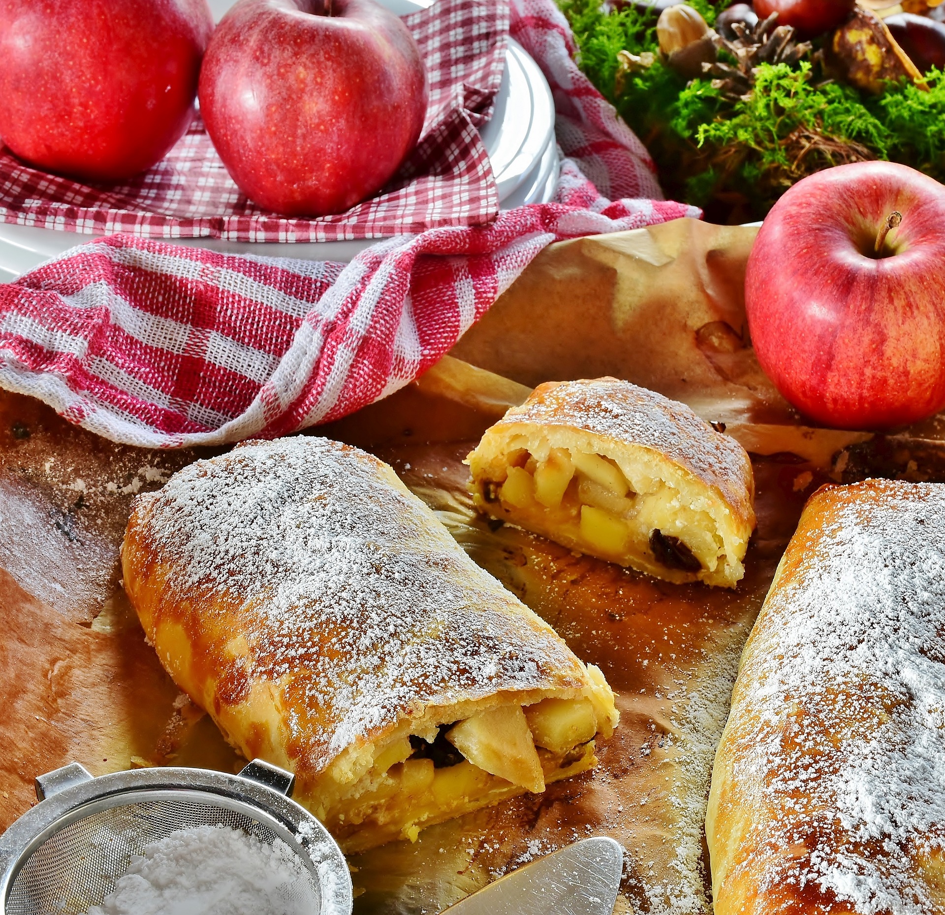 Strudel di mele ricetta originale del Trentino Alto Adige