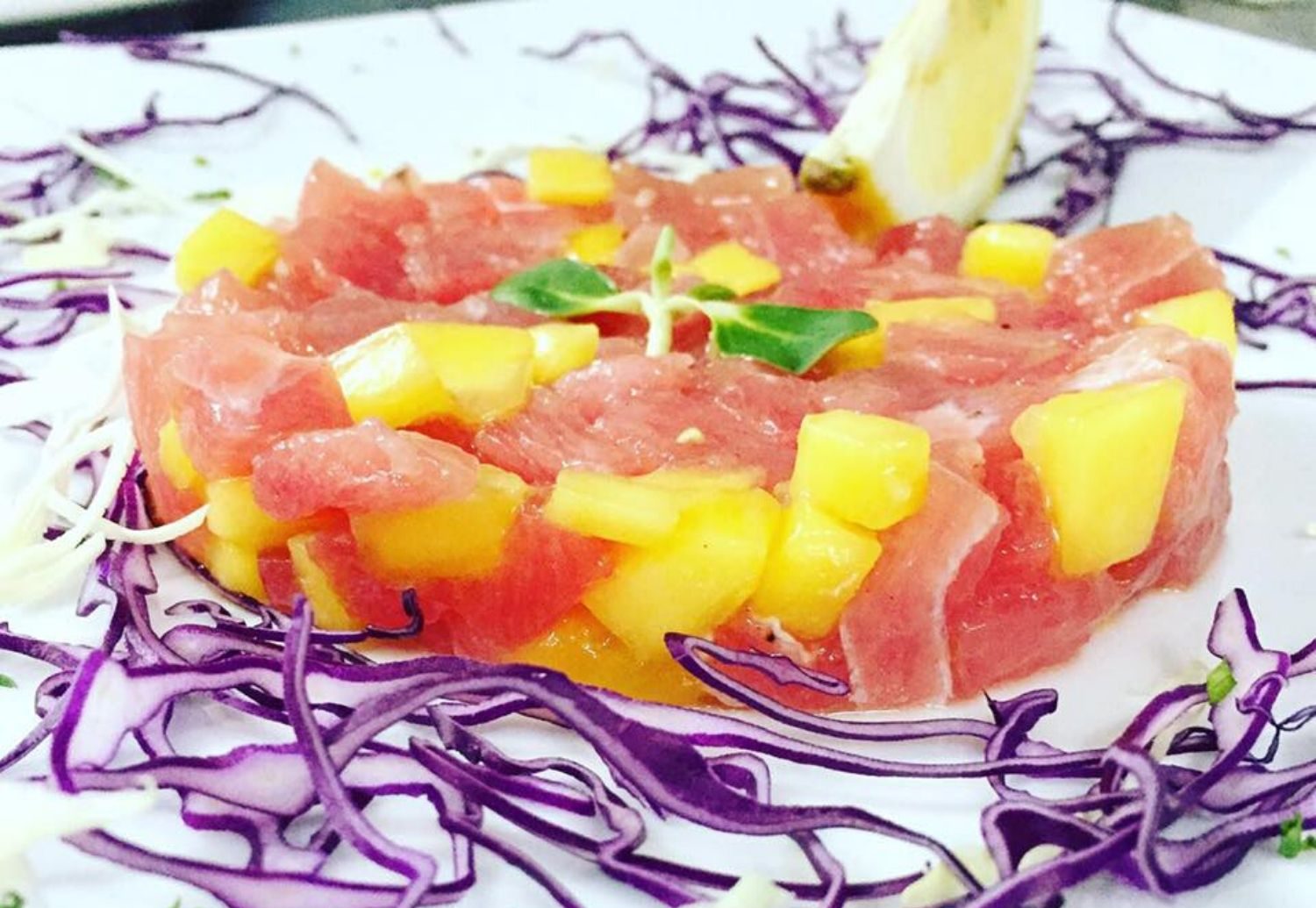 Tartare di tonno, mango e lime