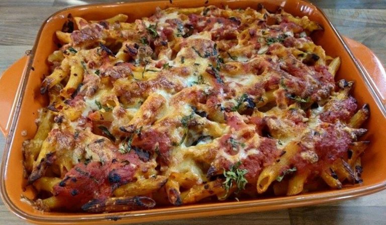 Pasta al forno con polpette di legumi