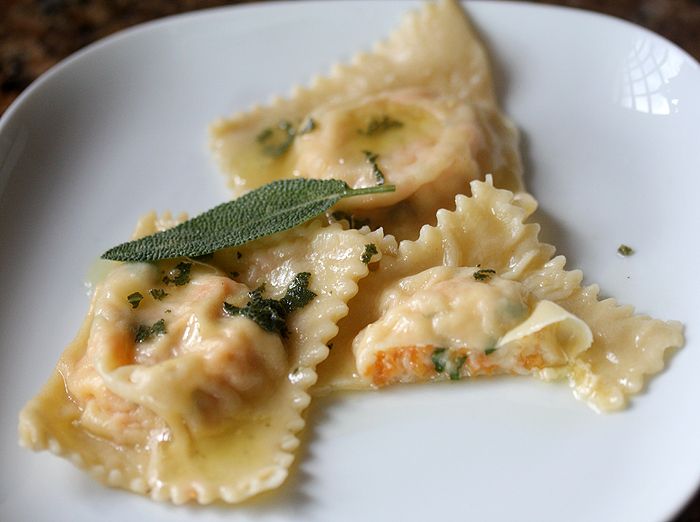 Ravioli di salmone