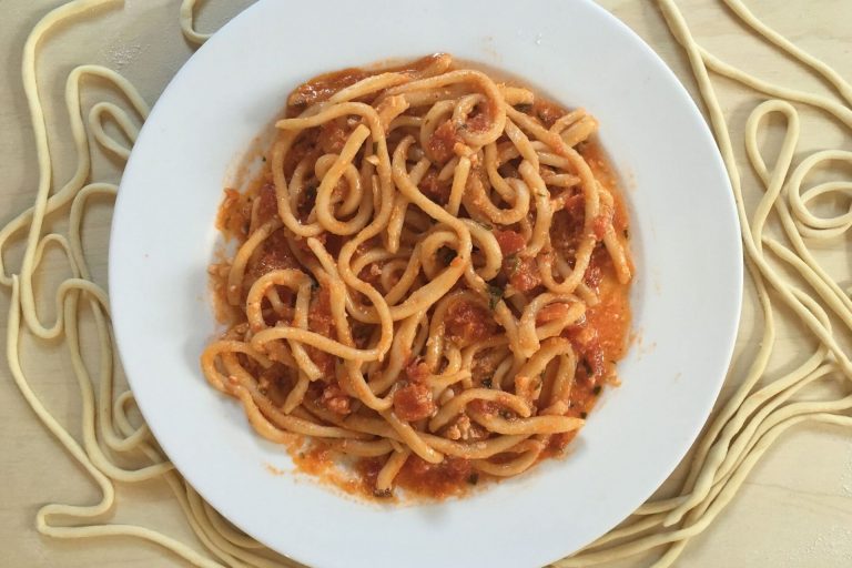 umbricelli alla norcina ricetta