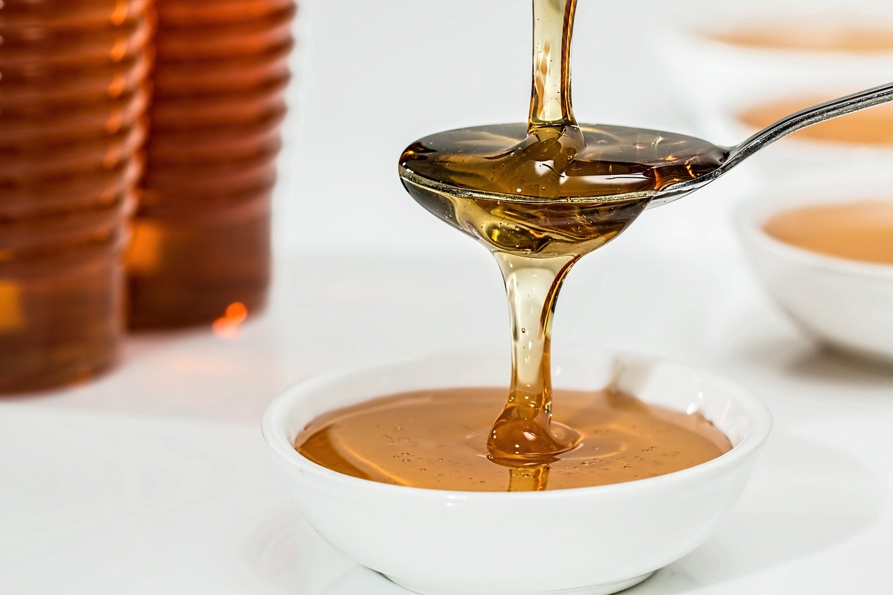 miele di acacia proprietà benefici