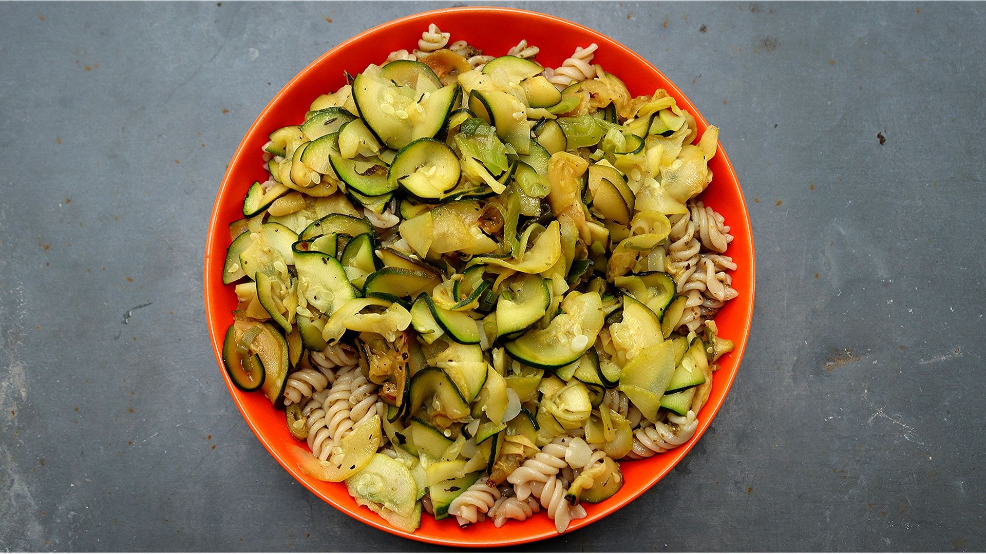 Pasta dietetica con zucchine