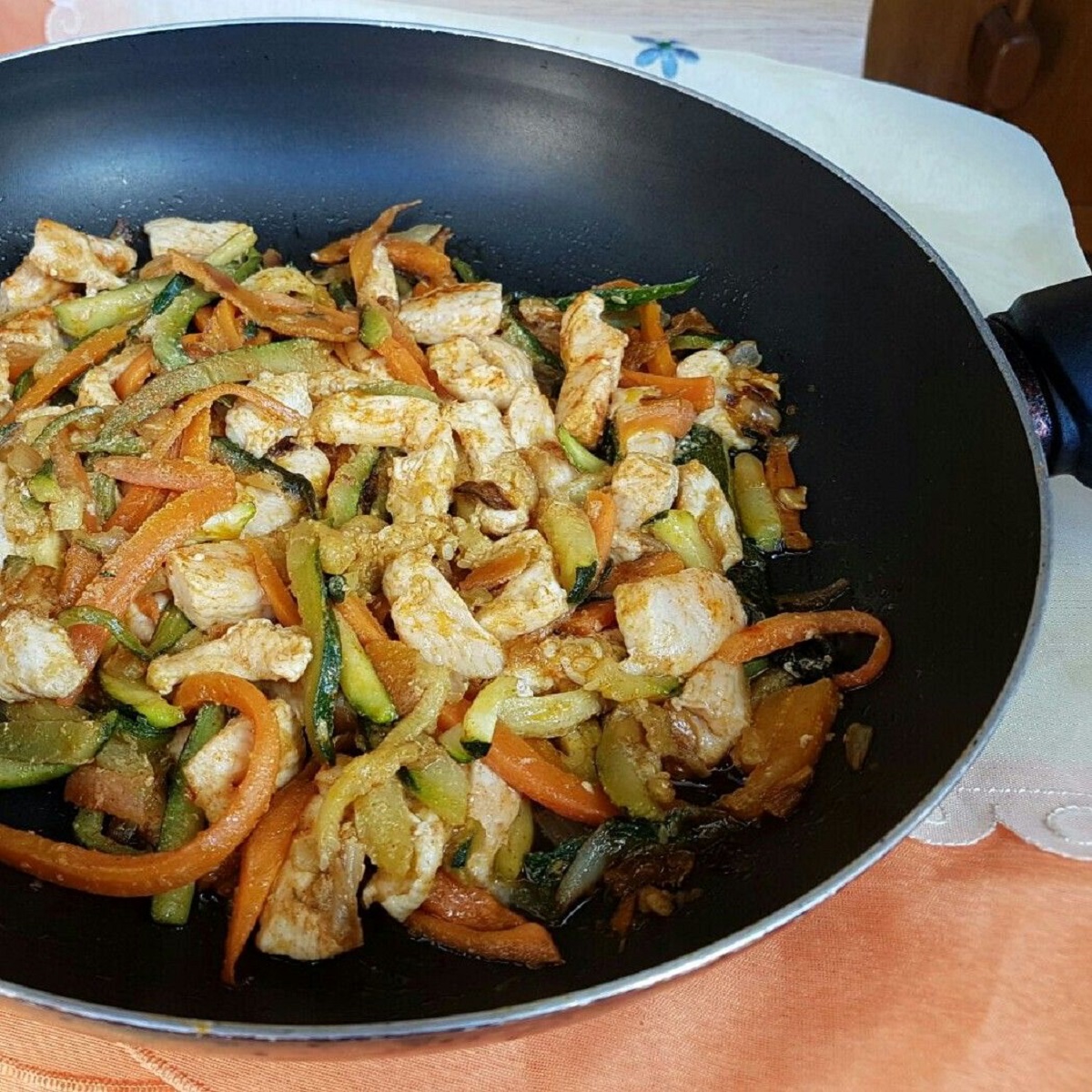 pollo con verdure