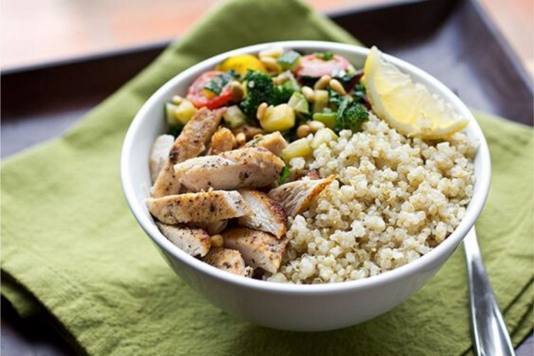 ricetta quinoa con pollo e verdure