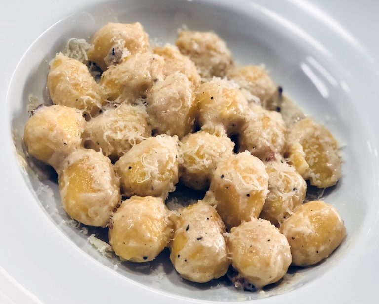 Gnocchi ai 4 formaggi gratinati al forno