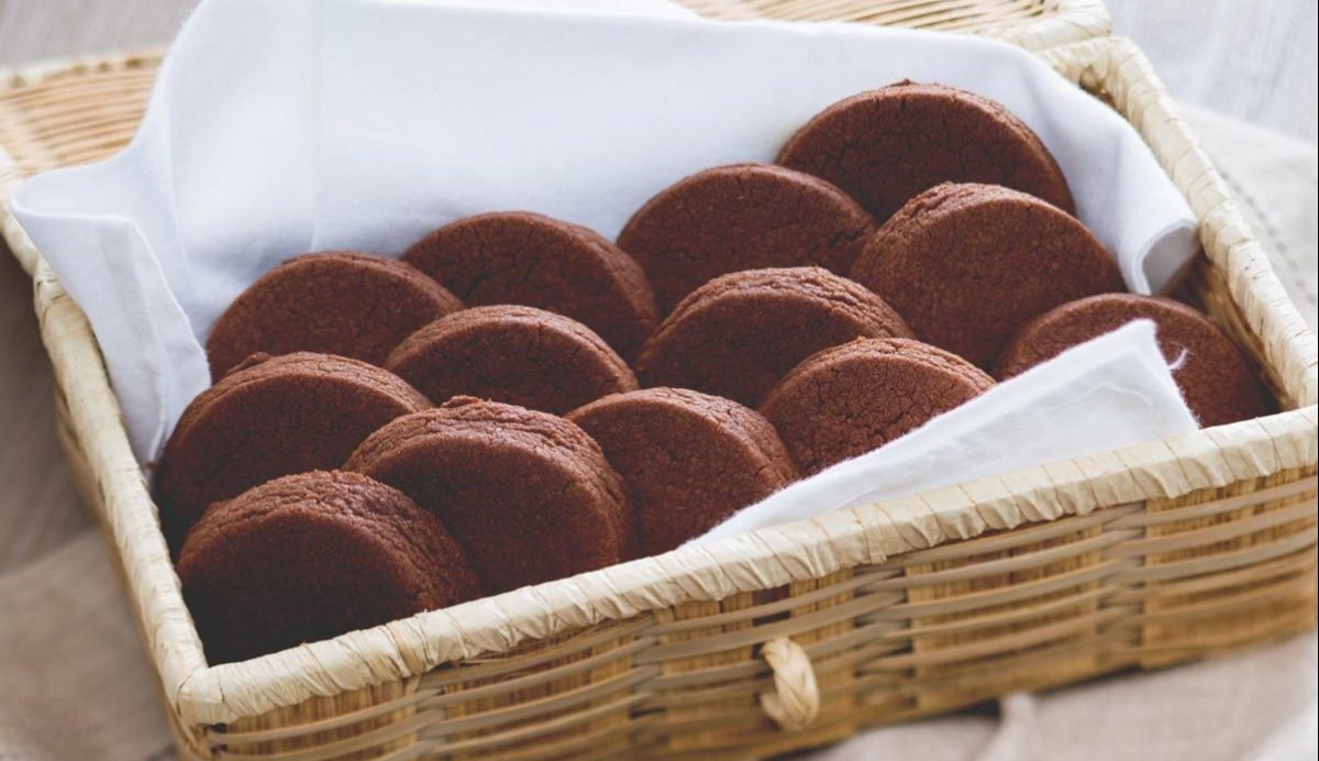 Pasta frolla al cioccolato per biscotti con bimby