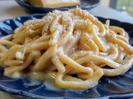 pici cacio e pepe