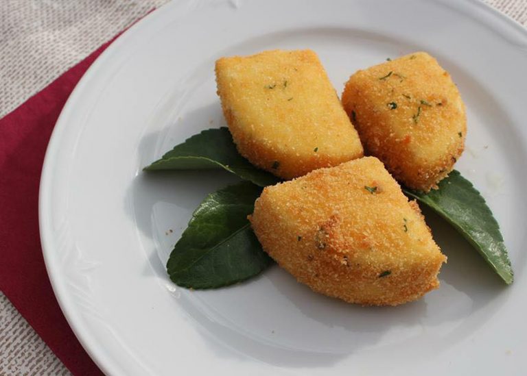 Ricotta fritta ricetta siciliana