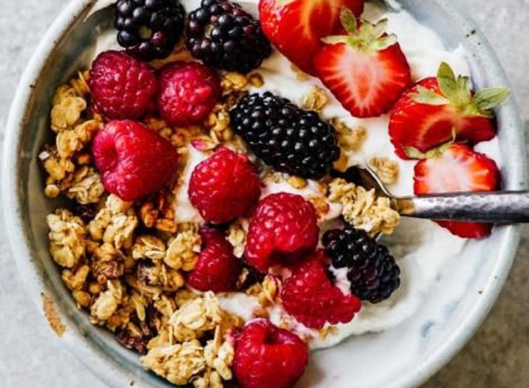 si può mangiare uno yogurt scaduto da una settimana