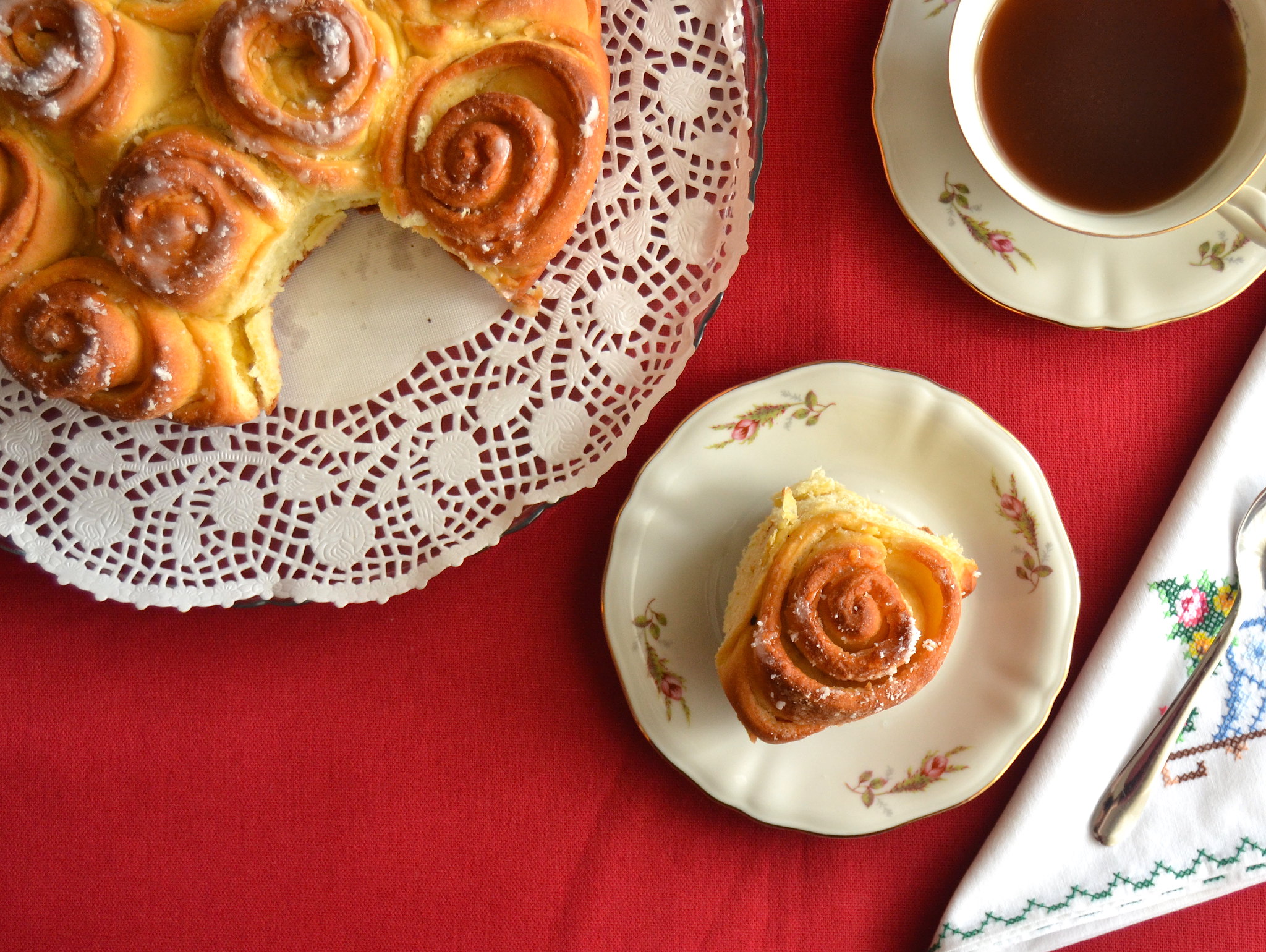 torta di rose al cioccolato