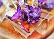 Chips di patate viola fritte