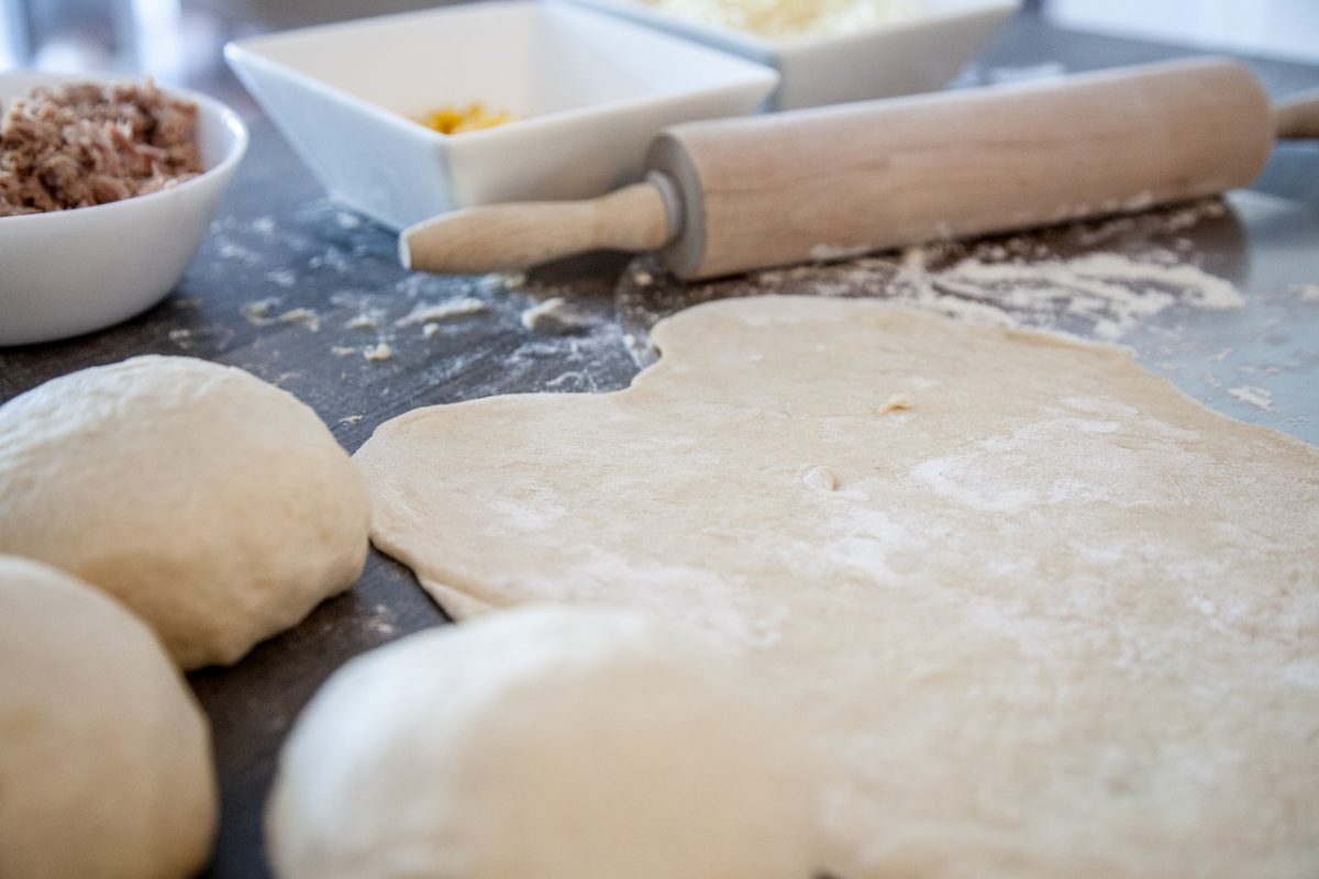 come stendere la pizza con il mattarello