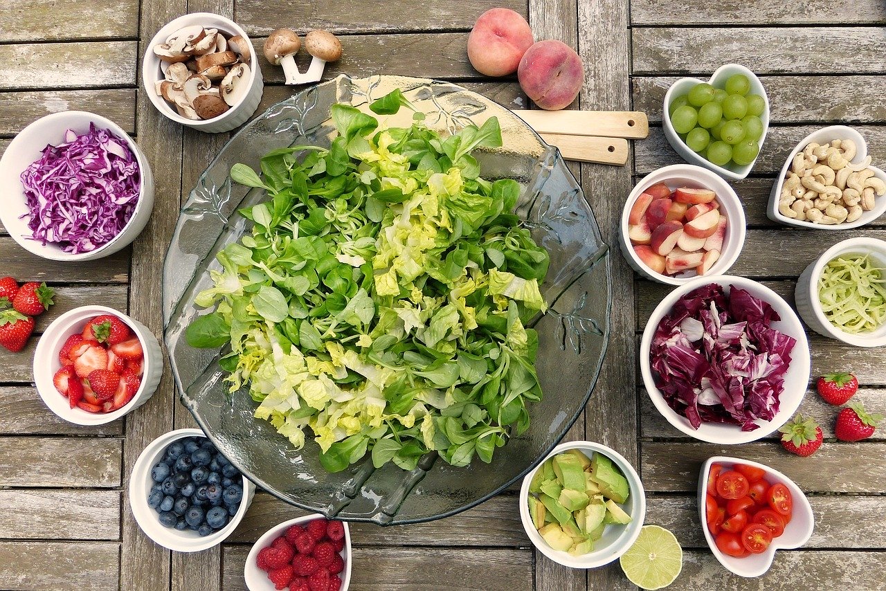 insalata di sinsalata di stagione di marzotagione di marzo