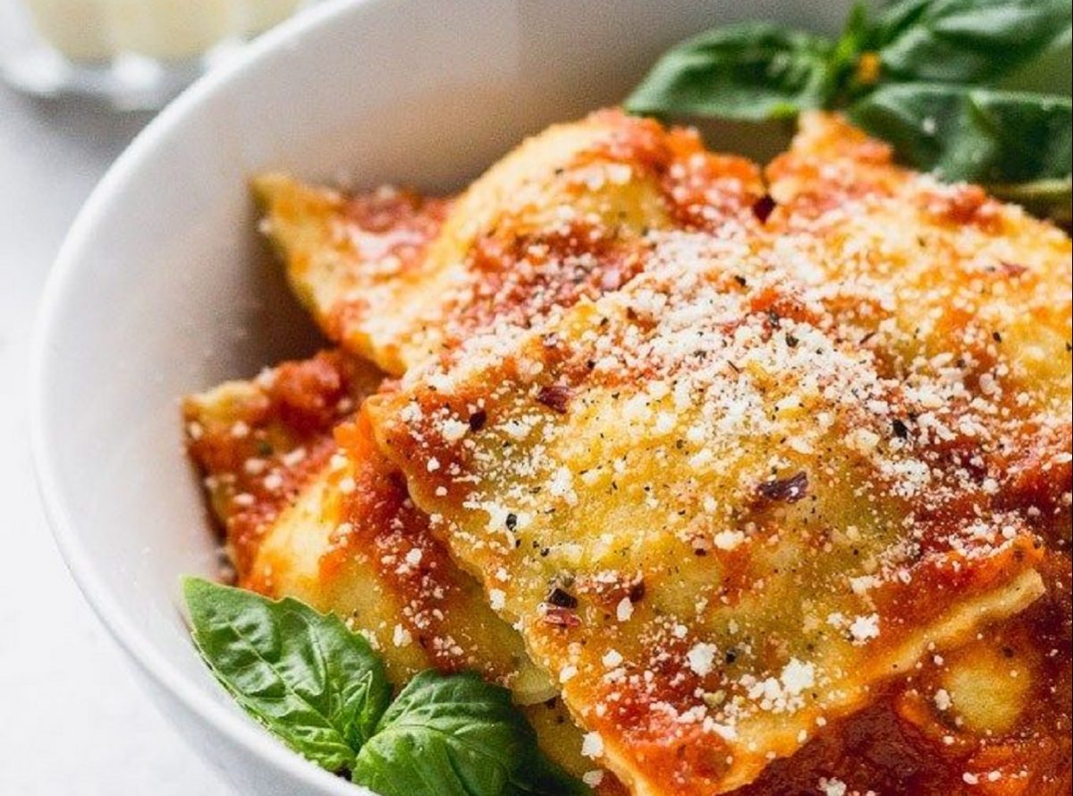 ravioli ripieni di tuorlo d'uovo