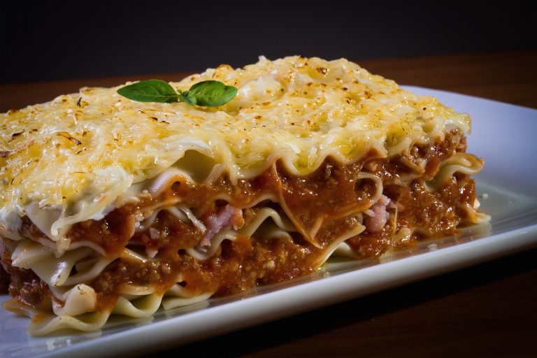 Ricetta della lasagna riccia napoletana