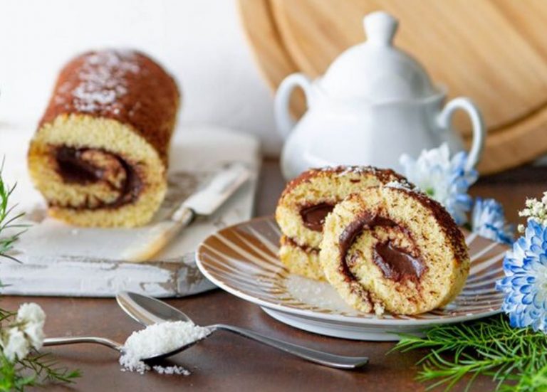 rotolo al cocco e cioccolato senza cottura