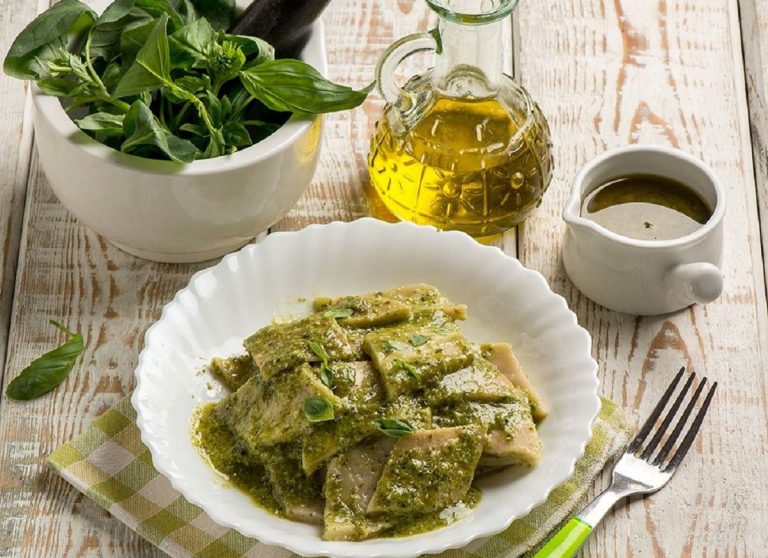 testaroli al pesto ricetta originale