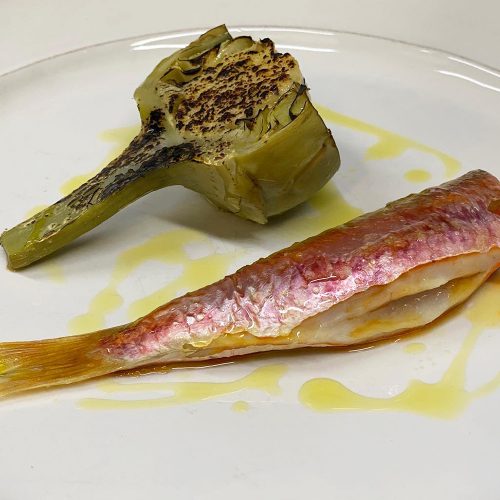 Triglie al cartoccio con carciofi