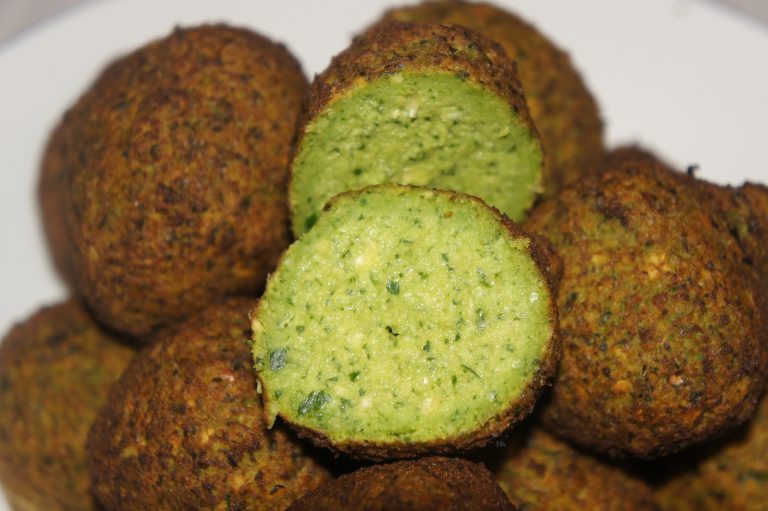 Falafel di fave fresche al forno