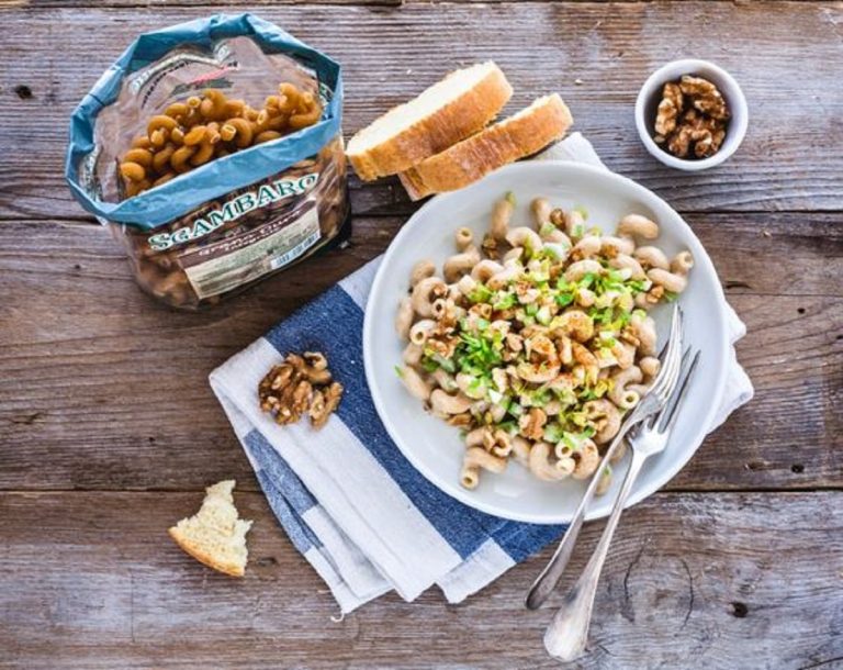 pasta con sedano gorgonzola e noci