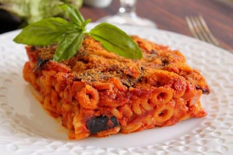 anelletti al forno alla siciliana con melanzane