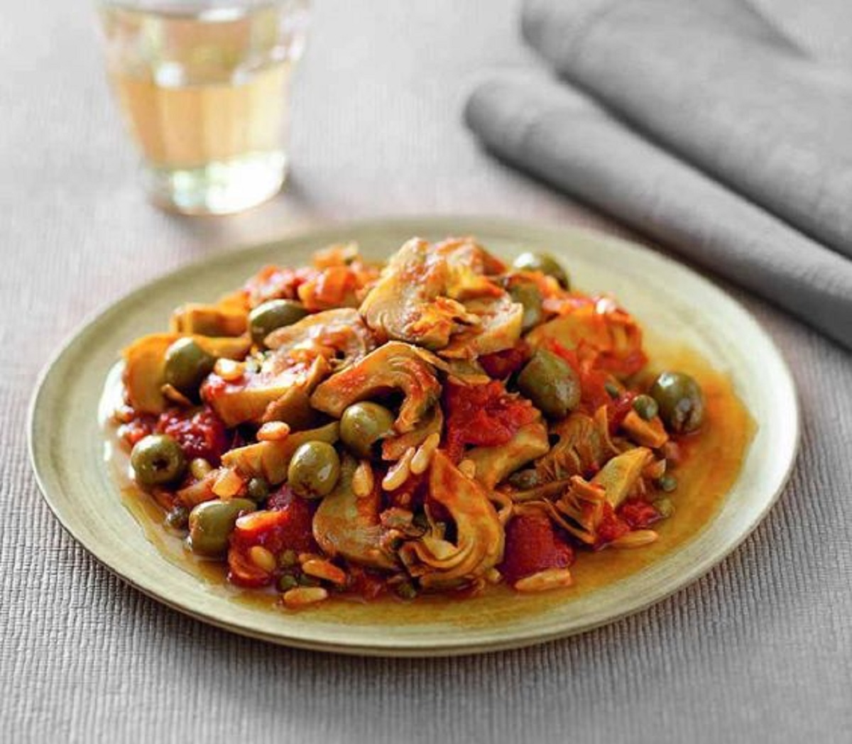 caponata di carciofi alla siciliana