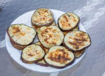 Chips di melanzane al forno light senza farina