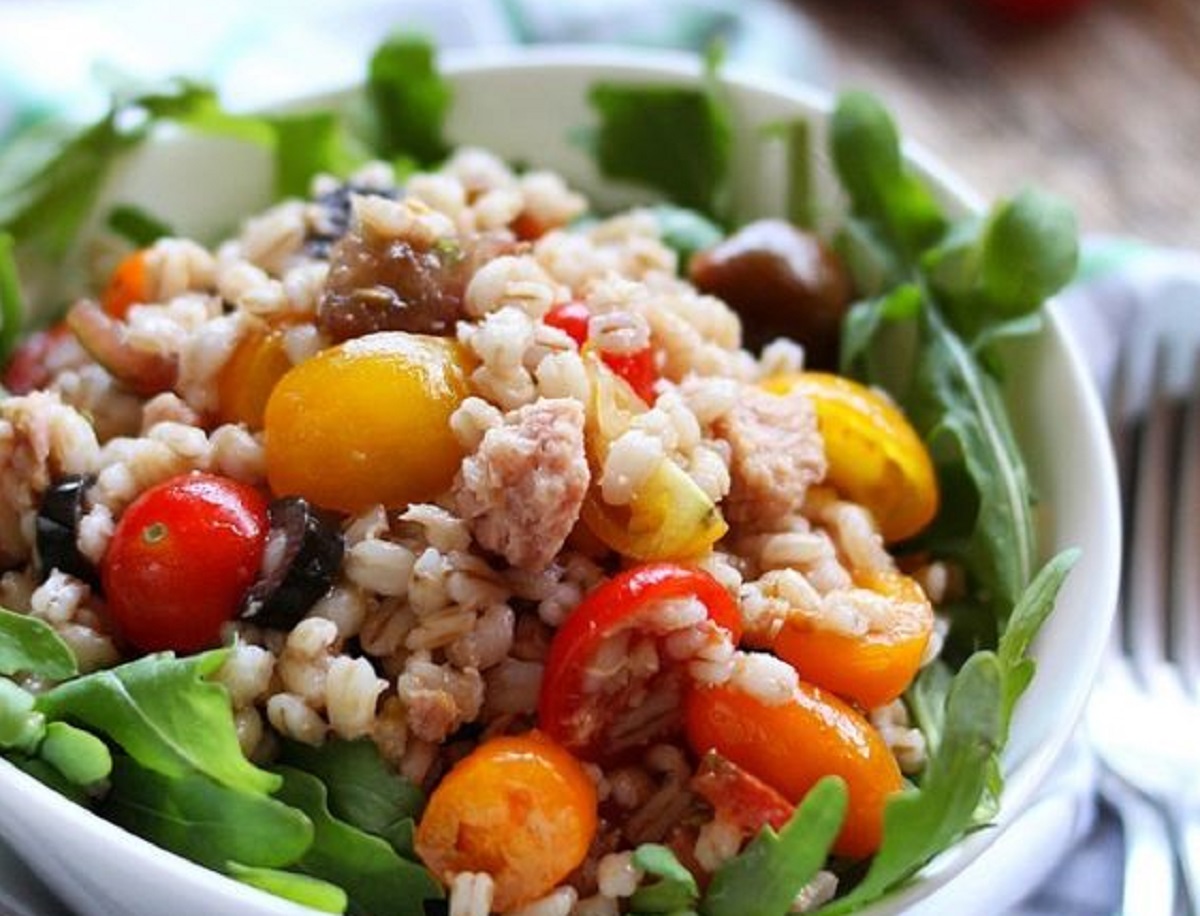 insalata di orzo perlato e tonno