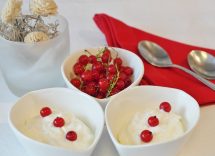 Mousse allo yogurt senza panna e senza gelatina