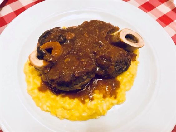 ossobuco alla milanese con riso giallo