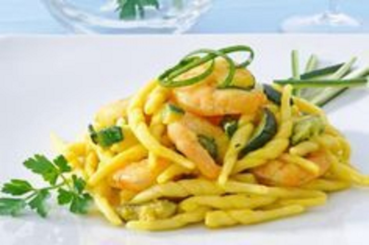 pasta con gamberetti e zucchine ricetta