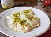 ravioli ripieni di ricotta e pistacchio