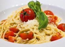 Ricetta spaghetti alla caprese con tonno