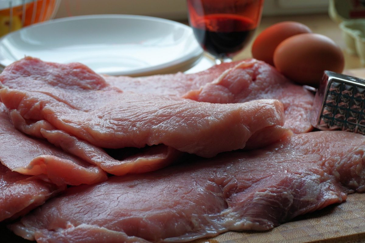 Scaloppine di maiale con grana e aceto balsamico