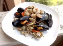 soutè di cozze e vongole al pomodoro