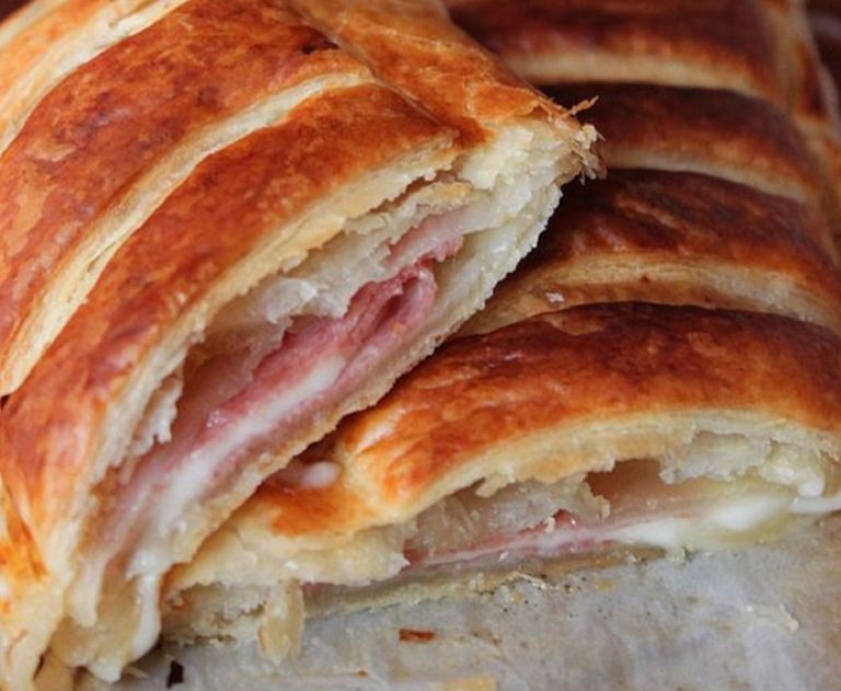 strudel salato pasta sfoglia prosciutto e formaggio