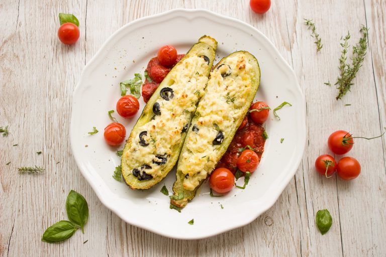 Zucchine ripiene di gamberetti al forno